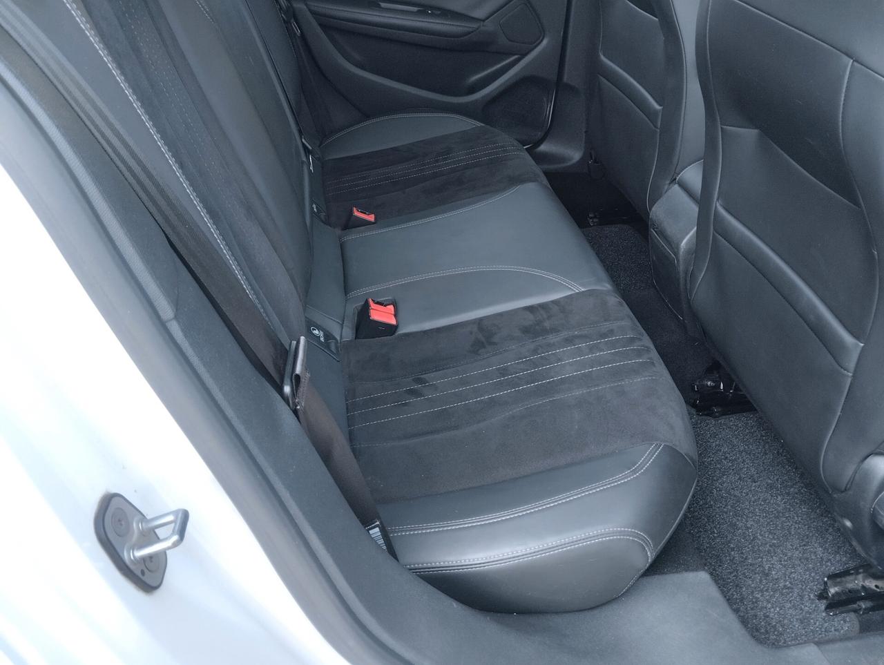 Peugeot 308 BlueHDi 120 S&S Allure