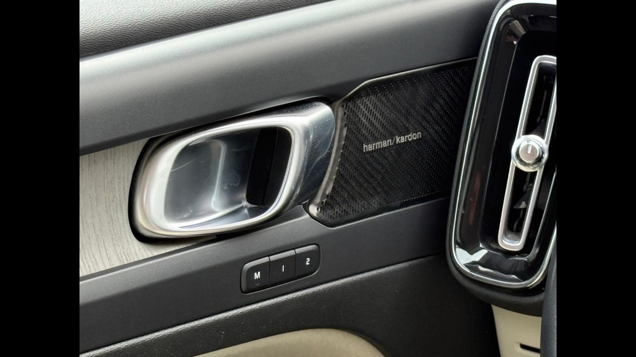 VOLVO XC40 - XC40 1.5 t5 phev Inscription auto my21