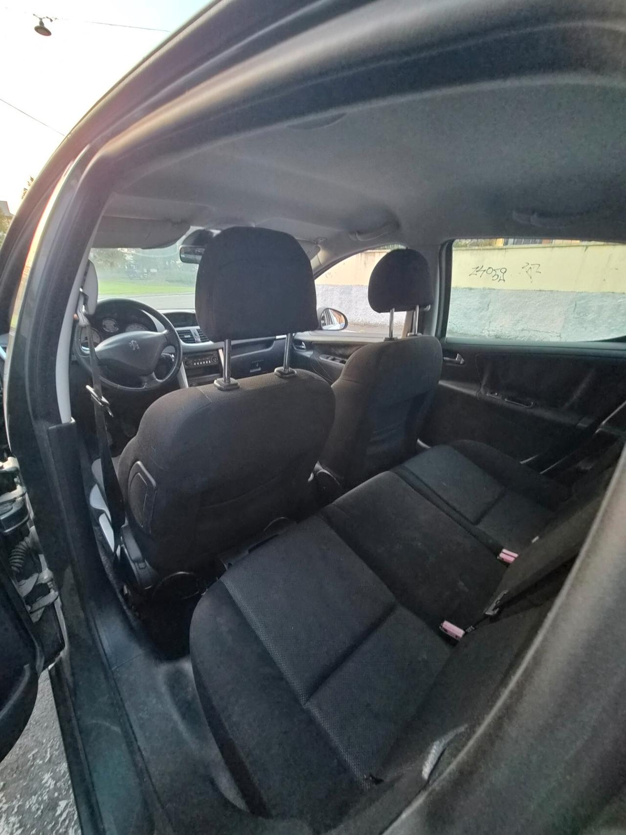 Peugeot 207 75CV 5p. X Line