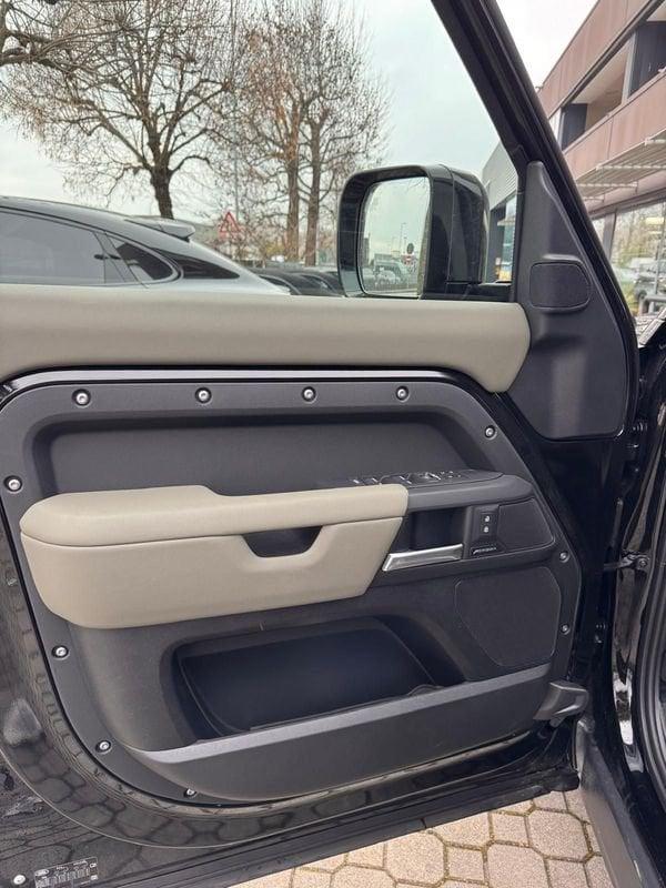 Land Rover Defender Defender 110 3.0D I6 AWD Auto X-Dynamic SE 200 CV Autocarro N1