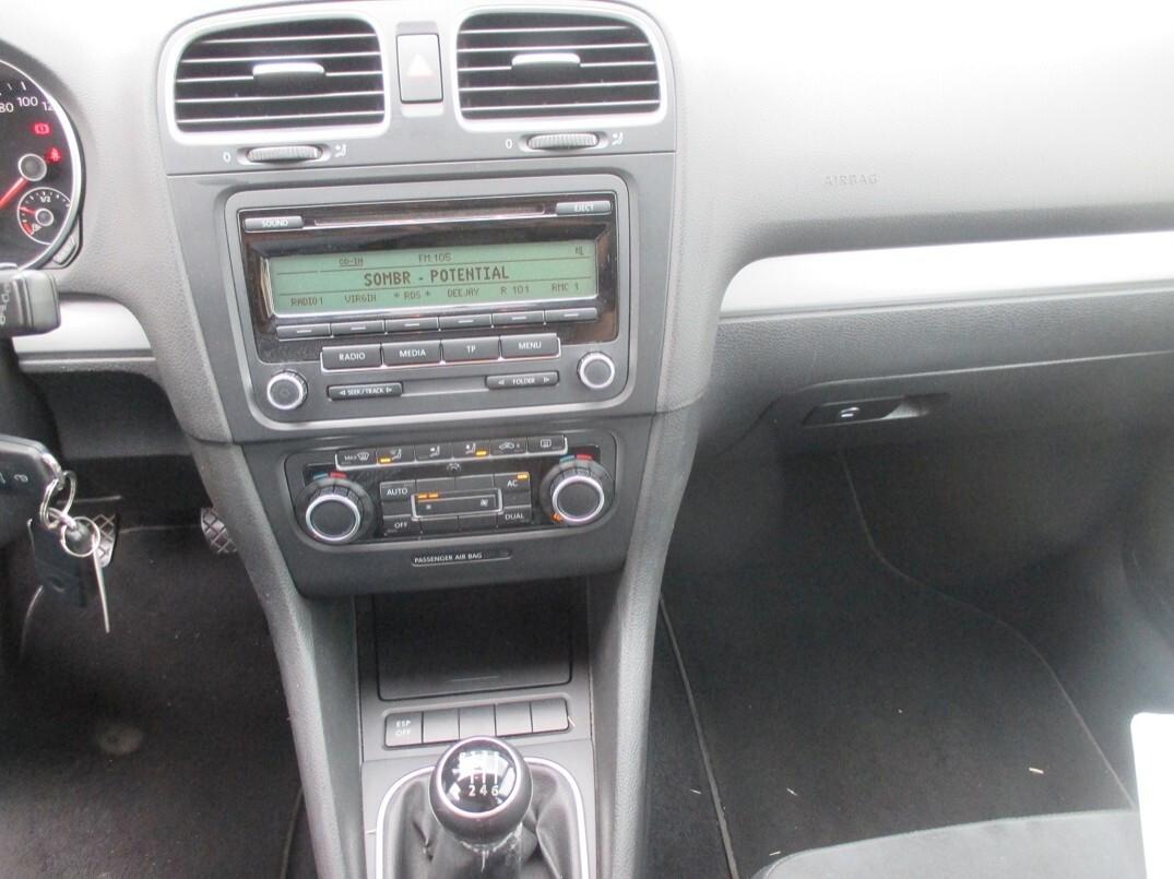 Volkswagen Golf 1.4 TSI 122CV 5p. Highline Per Neopatentati