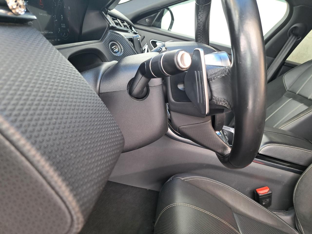 Land Rover Range Velar 2.0D I4 240 CV R-Dynamic SE