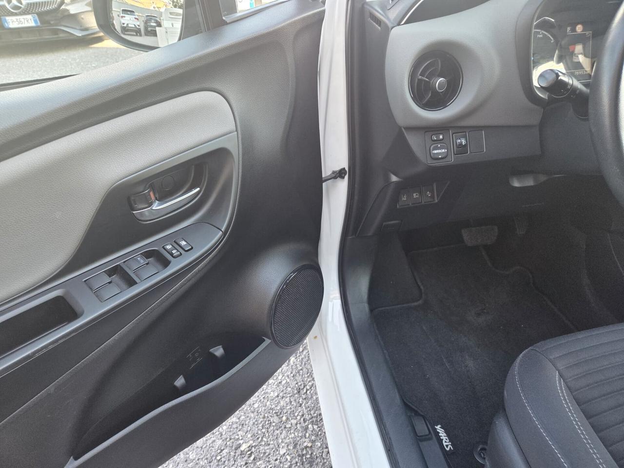 Toyota Yaris 1.5 Hybrid 5 porte Active