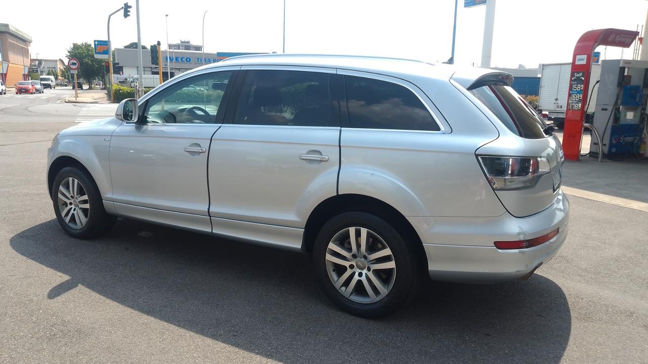 Audi Q7 3.0 V6 TDI 233CV quattro tiptronic 2008 s line
