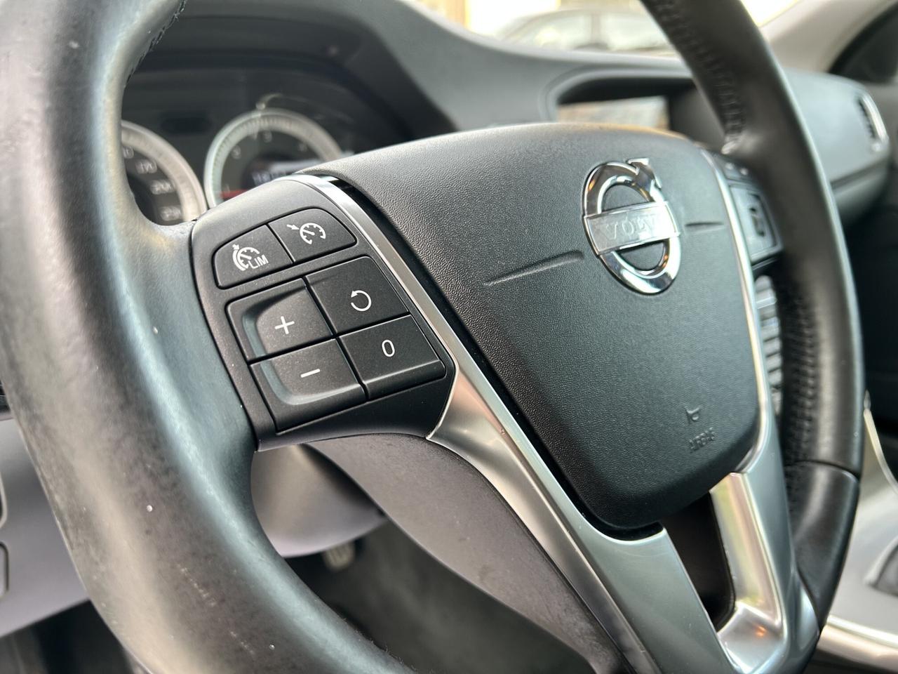 VOLVO S60 1.6 D2 115CV MOMENTUM UNICO PROPRIETARIO