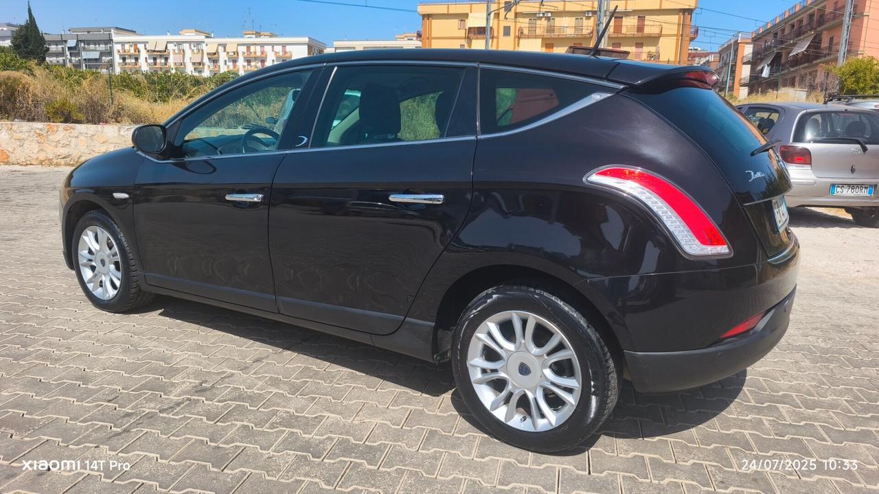 Lancia Delta 1.6 MJT 120CV GOLD 2013