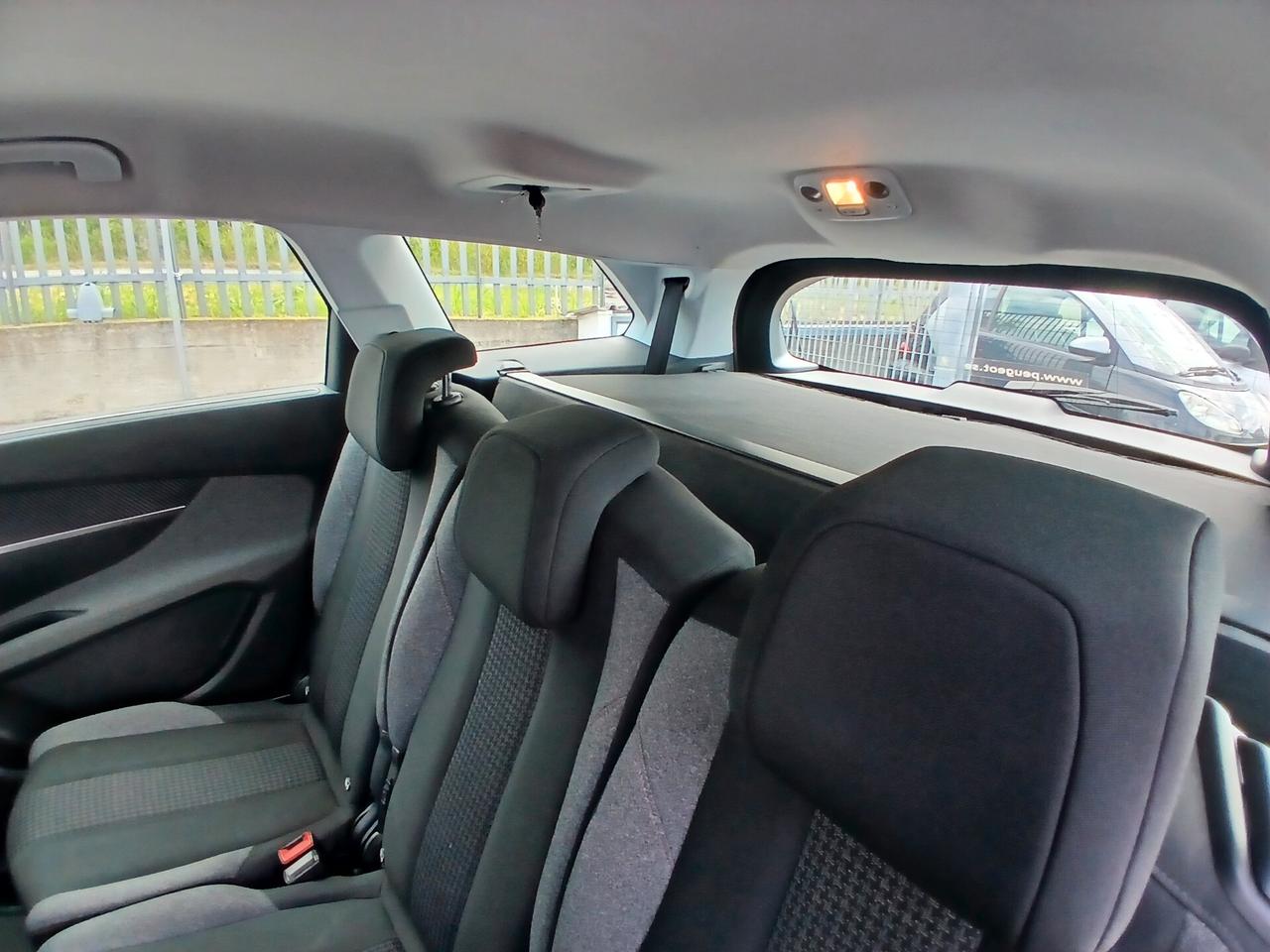 Peugeot 5008 BlueHDi 130 Allure