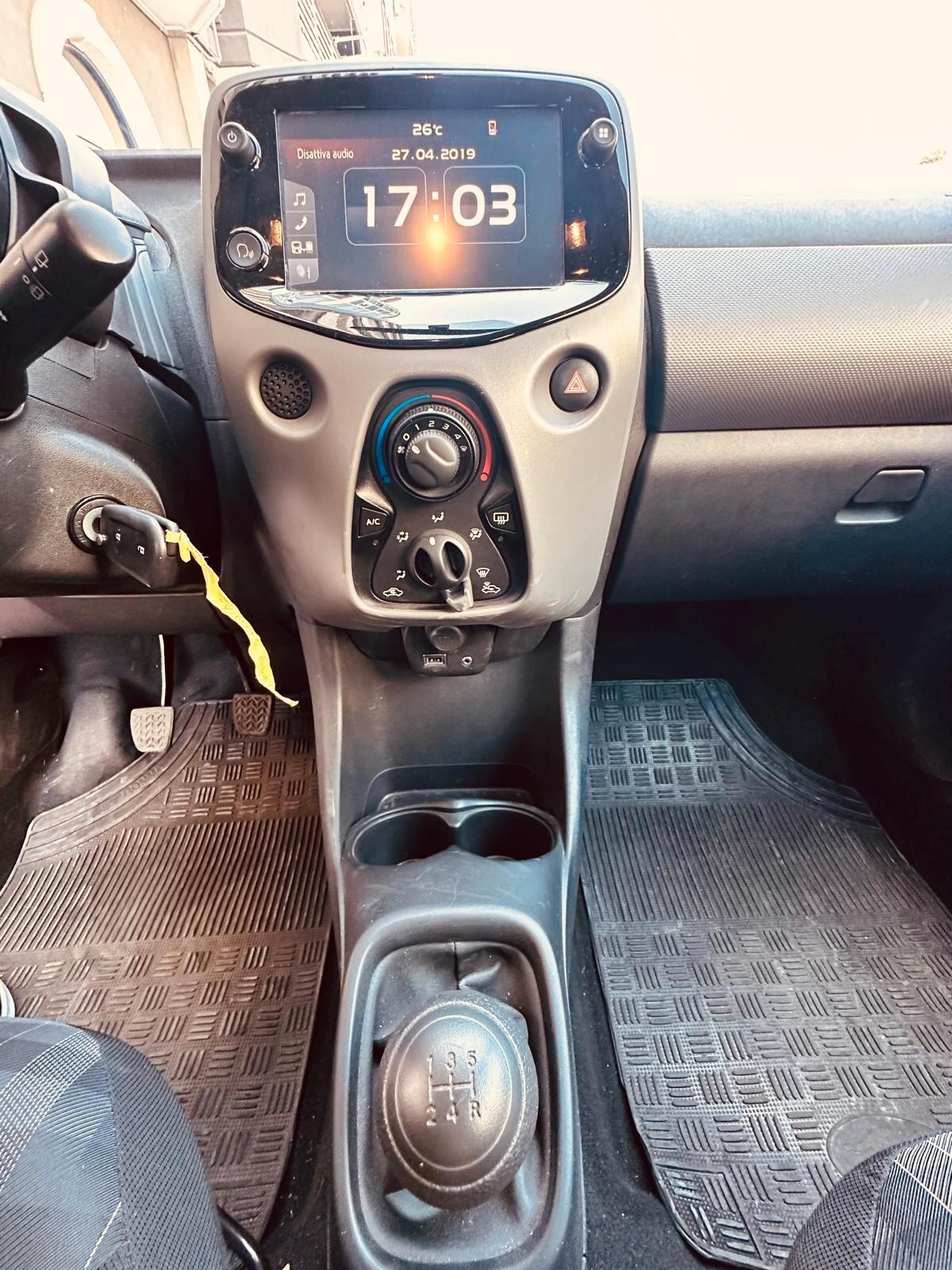 Peugeot 108 VTi 5 porte Active-2019