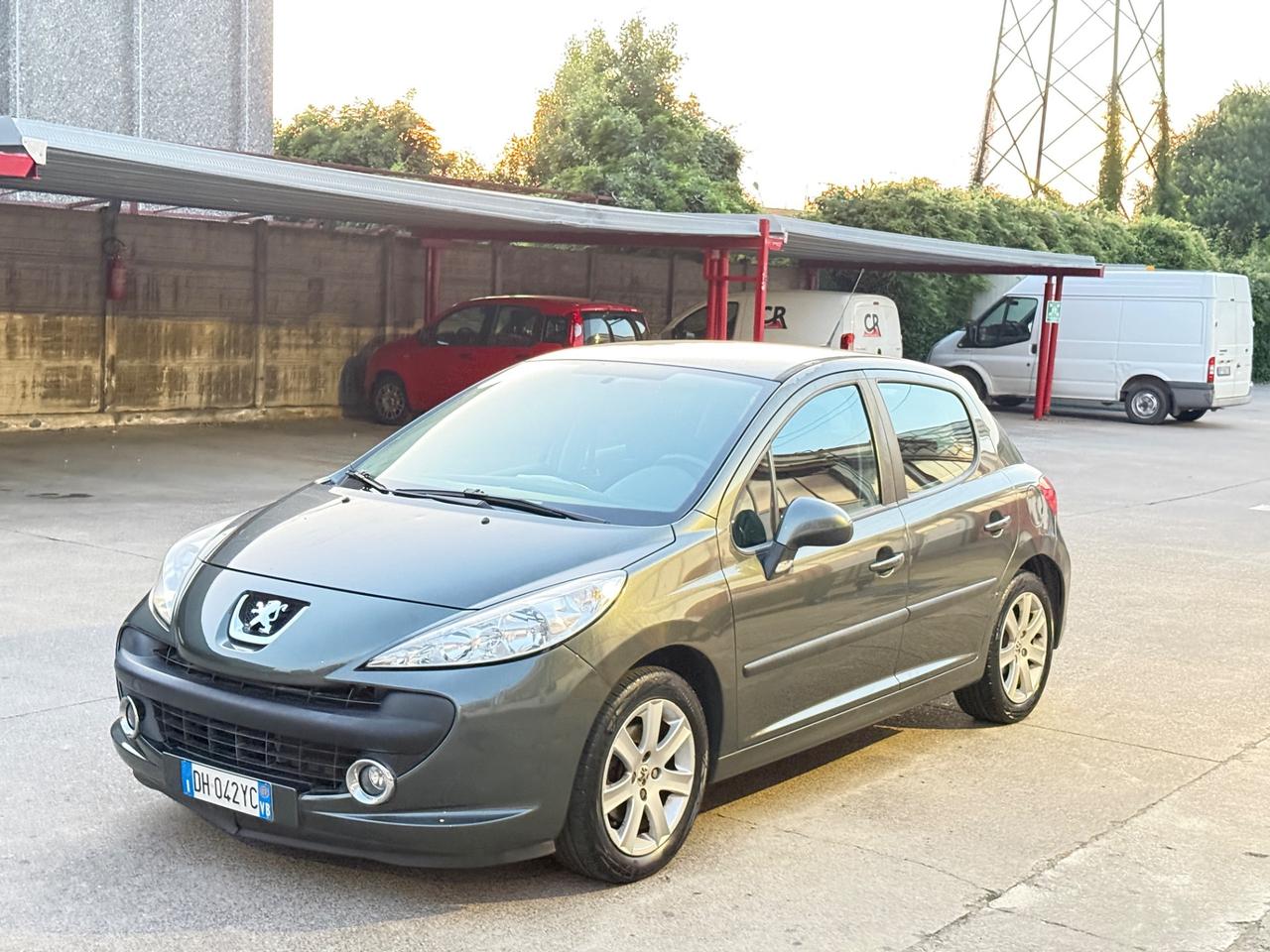 Peugeot 207 1.6 VTi 120CV 5p. XS