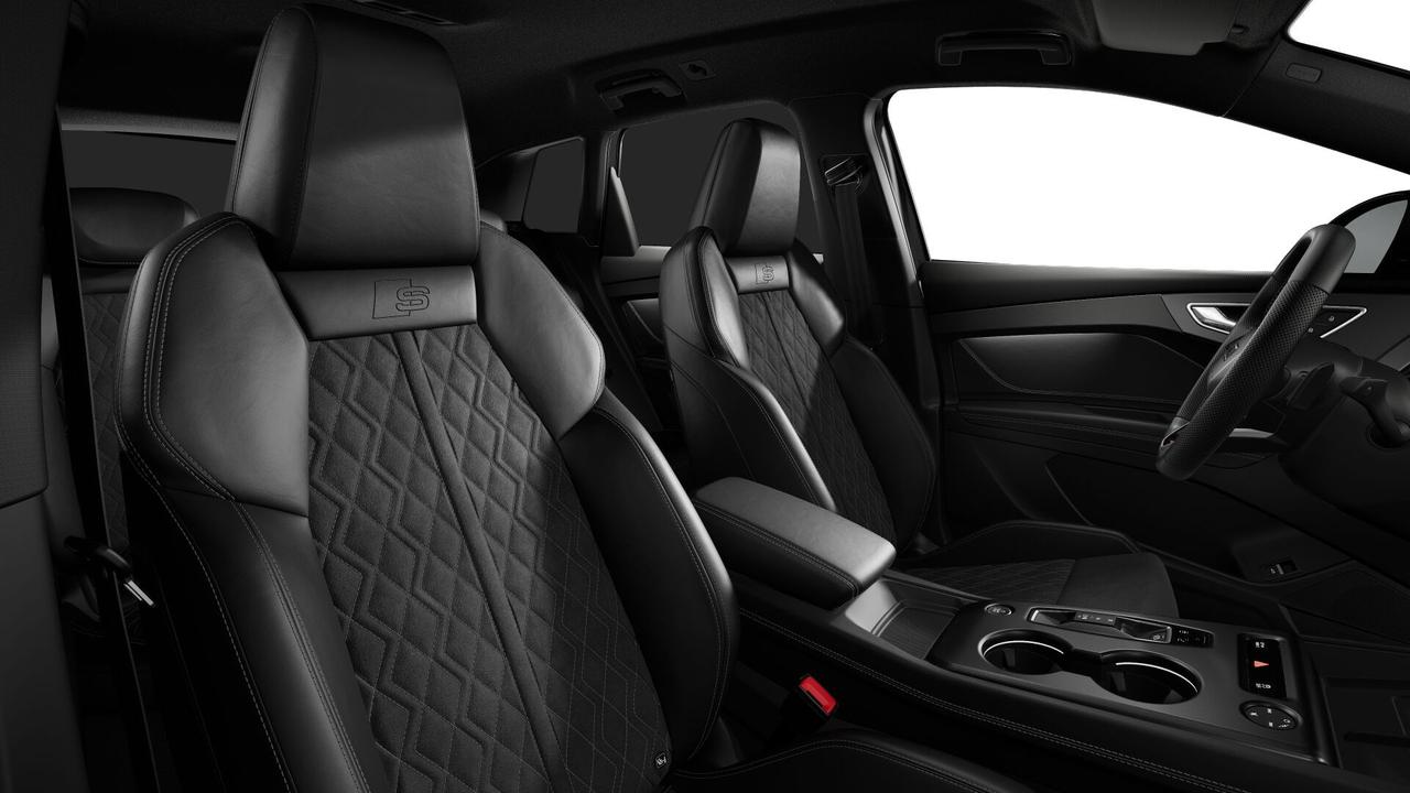 AUDI Audi Q4 SUV S line e-tron quattro performance 250,00 kW