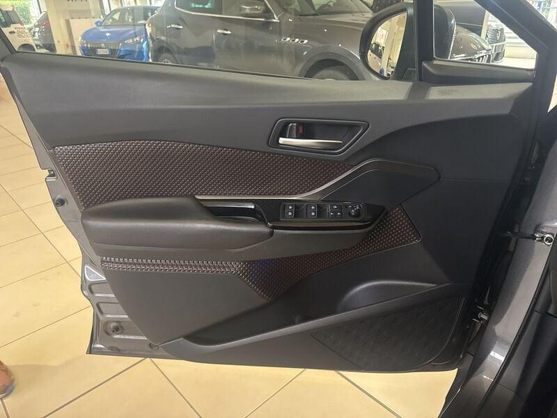 Toyota C-HR C-HR 1.8 Hybrid E-CVT Lounge