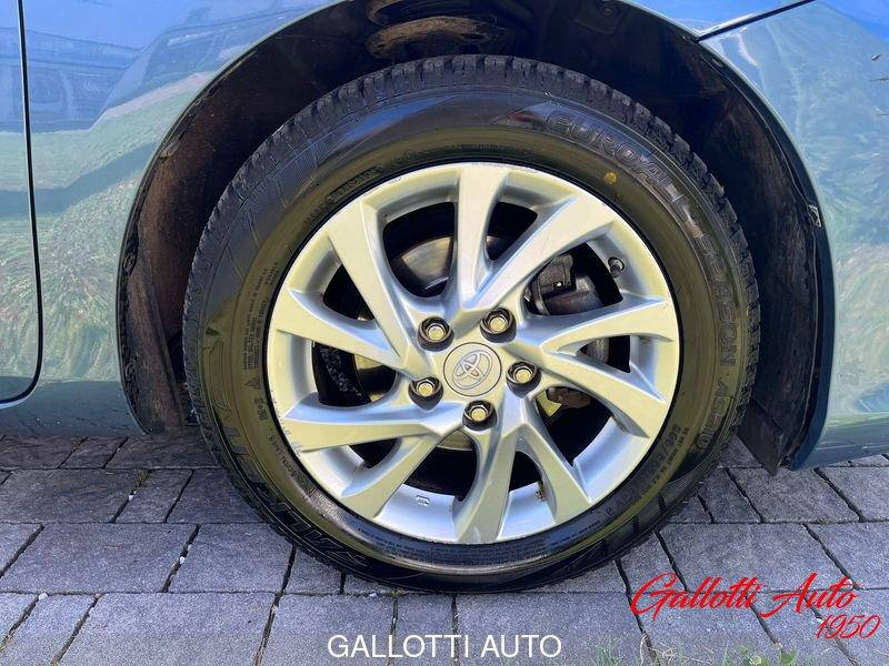 Toyota Auris Touring Sports 1.8h Business cvt