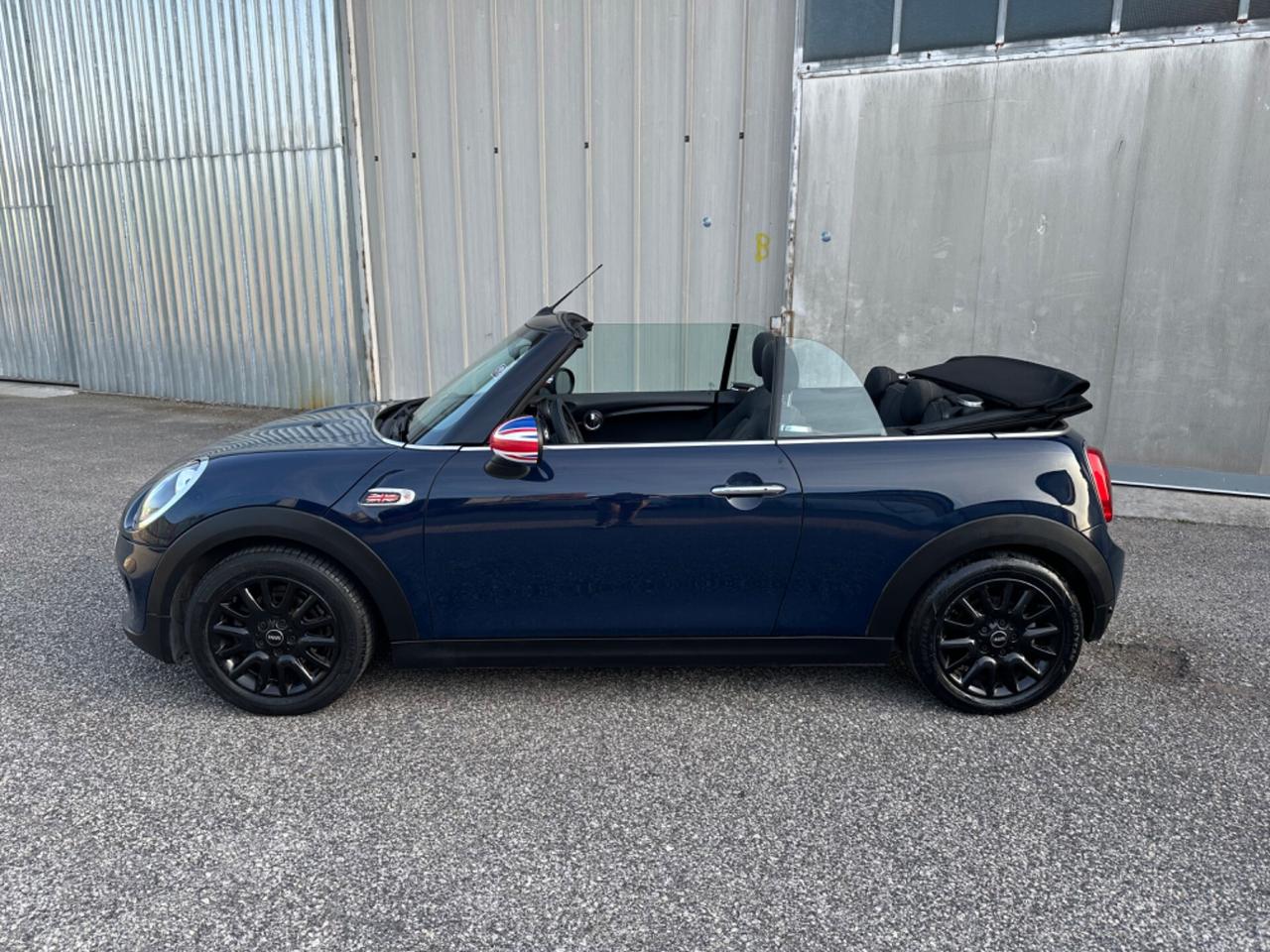 Mini Cooper D Cabrio Mini 1.6 Cooper d cabrio unica