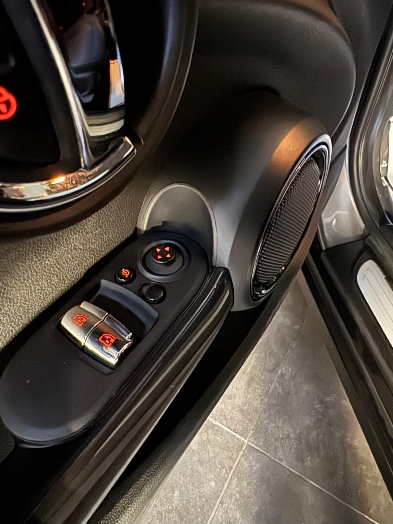 Mini 1.5 One D Hype ADATTA A NEOPATENTATI (EURO6)