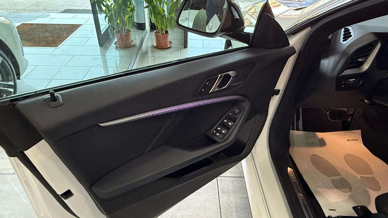 BMW 220 D GRANCOUPE' M SPORT PARI AL NUOVO