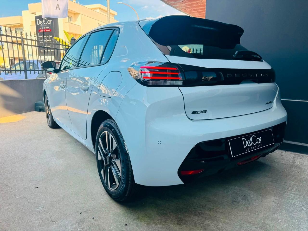 Peugeot 208 Hybrid 110 e-DCS6 Allure