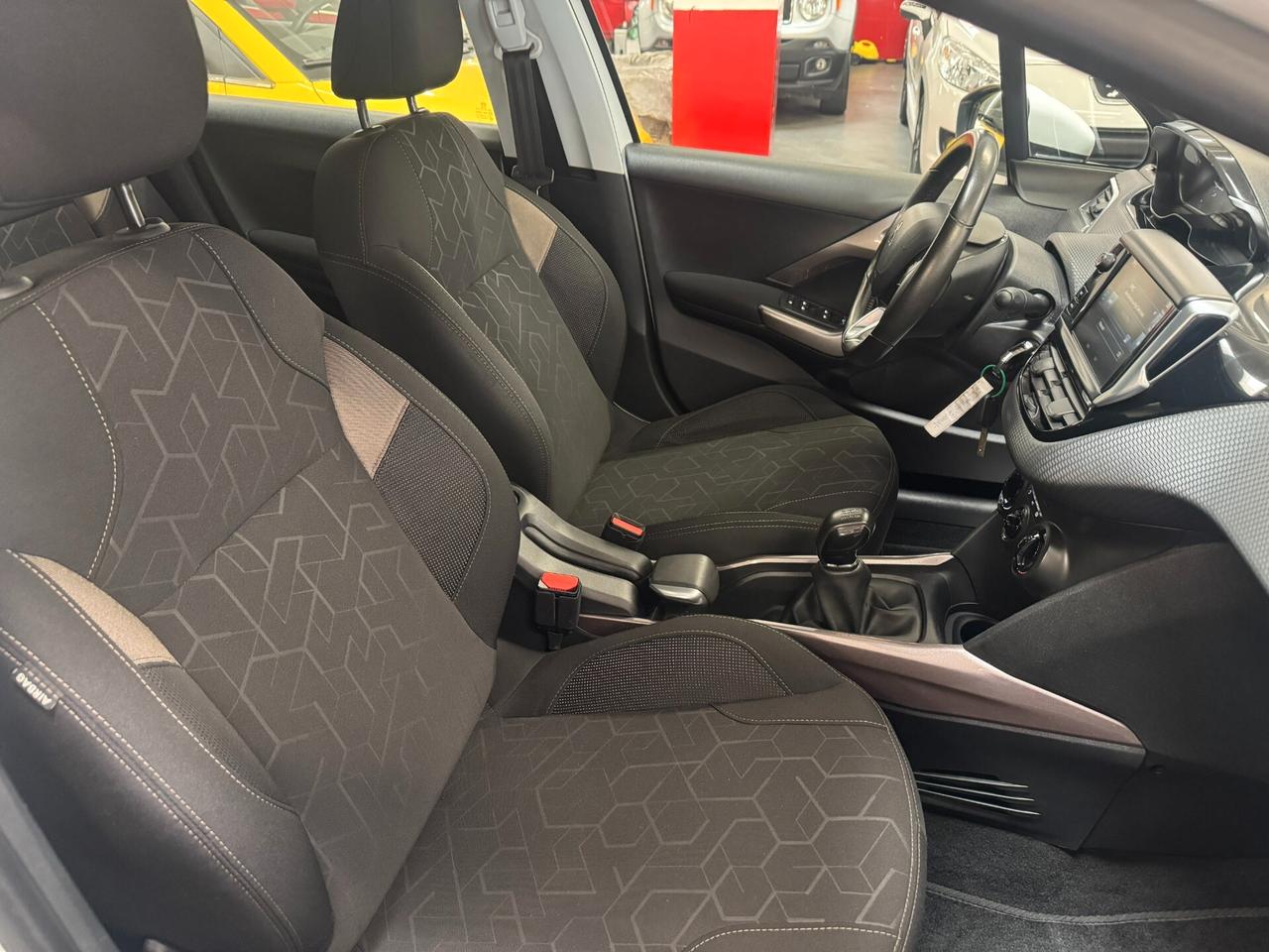 Peugeot 2008 PureTech 82 Active