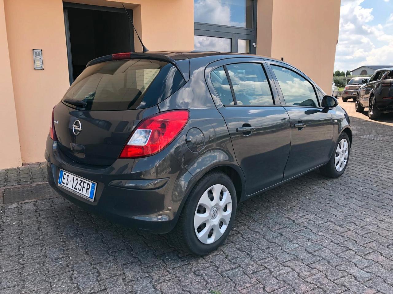 Opel Corsa 1.2 85CV 5 porte GPL-TECH Edition