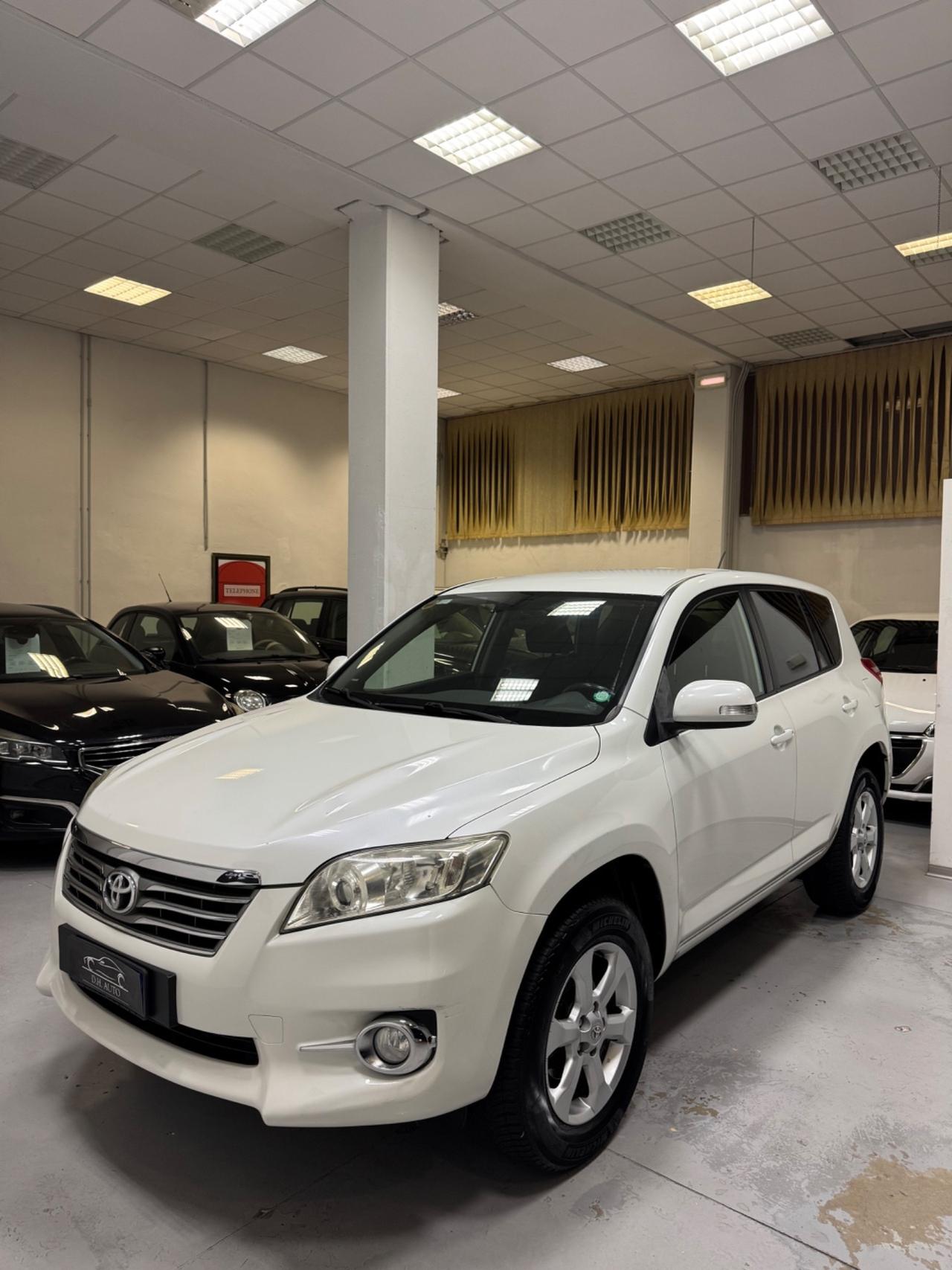 Toyota RAV 4 RAV4 Crossport 2.2 D-4D 150 CV Lounge