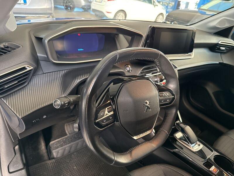 Peugeot 208 motore elettrico 136 CV 5 porte Allure