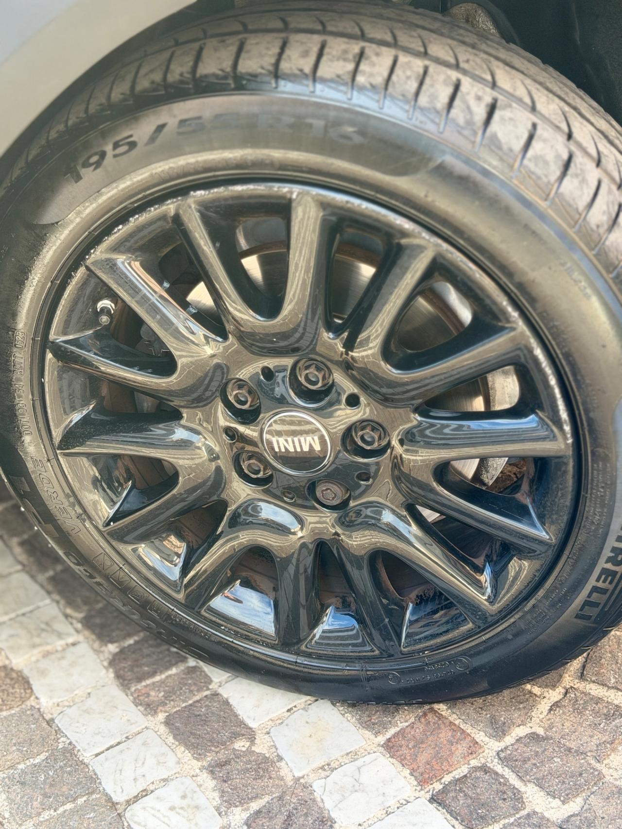 Mini 1.5 Cooper D 5 porte
