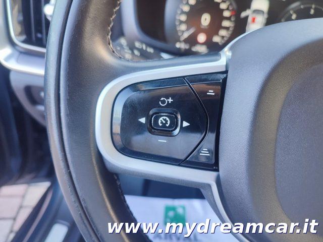 VOLVO V60 B4 (d) Geartronic Momentum Business Pro