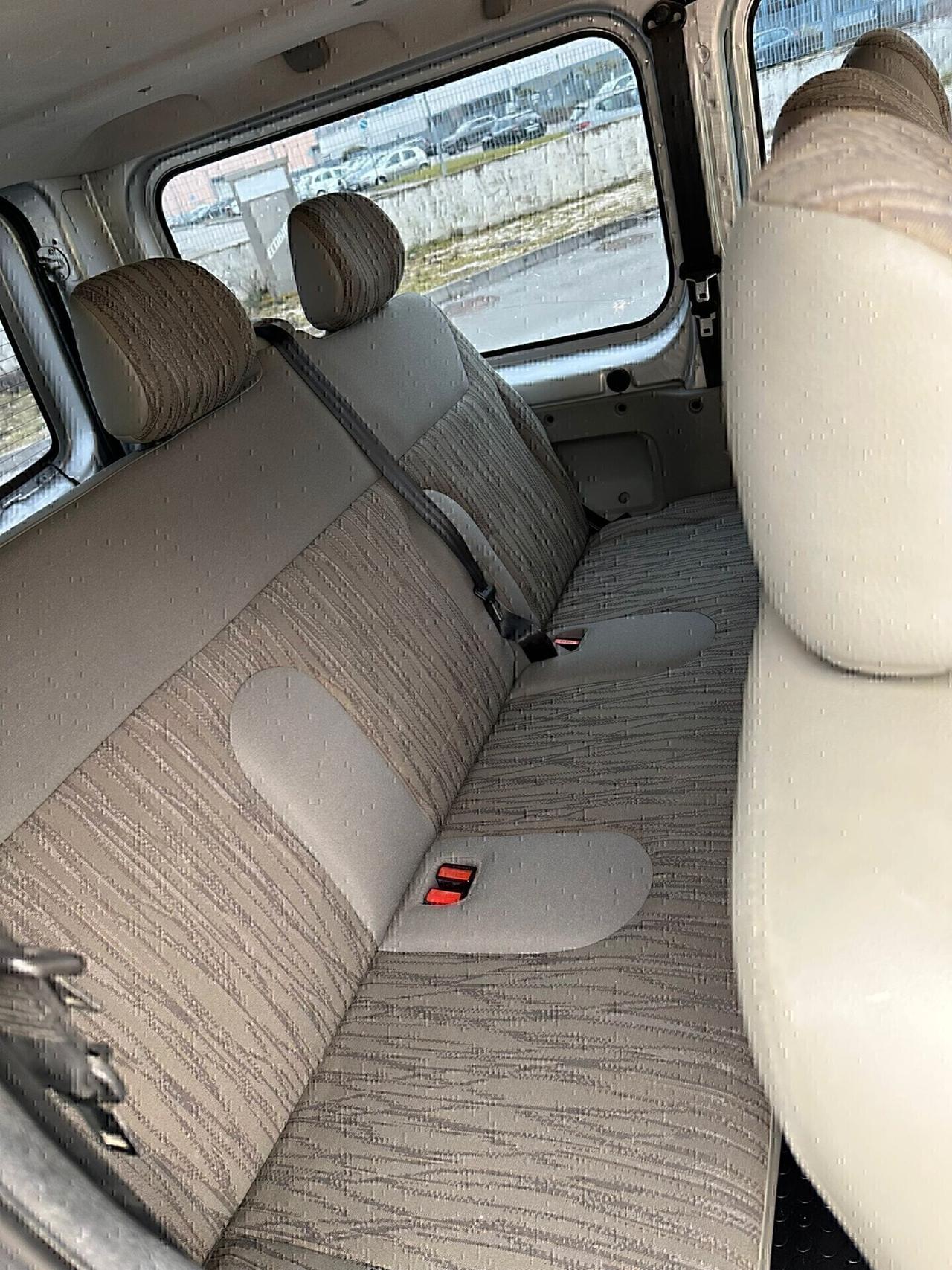 NISSAN PRIMASTAR CON 6 POSTI SUPER PREZZO!