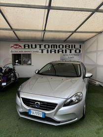 Volvo V40 D2 R-design Momentum