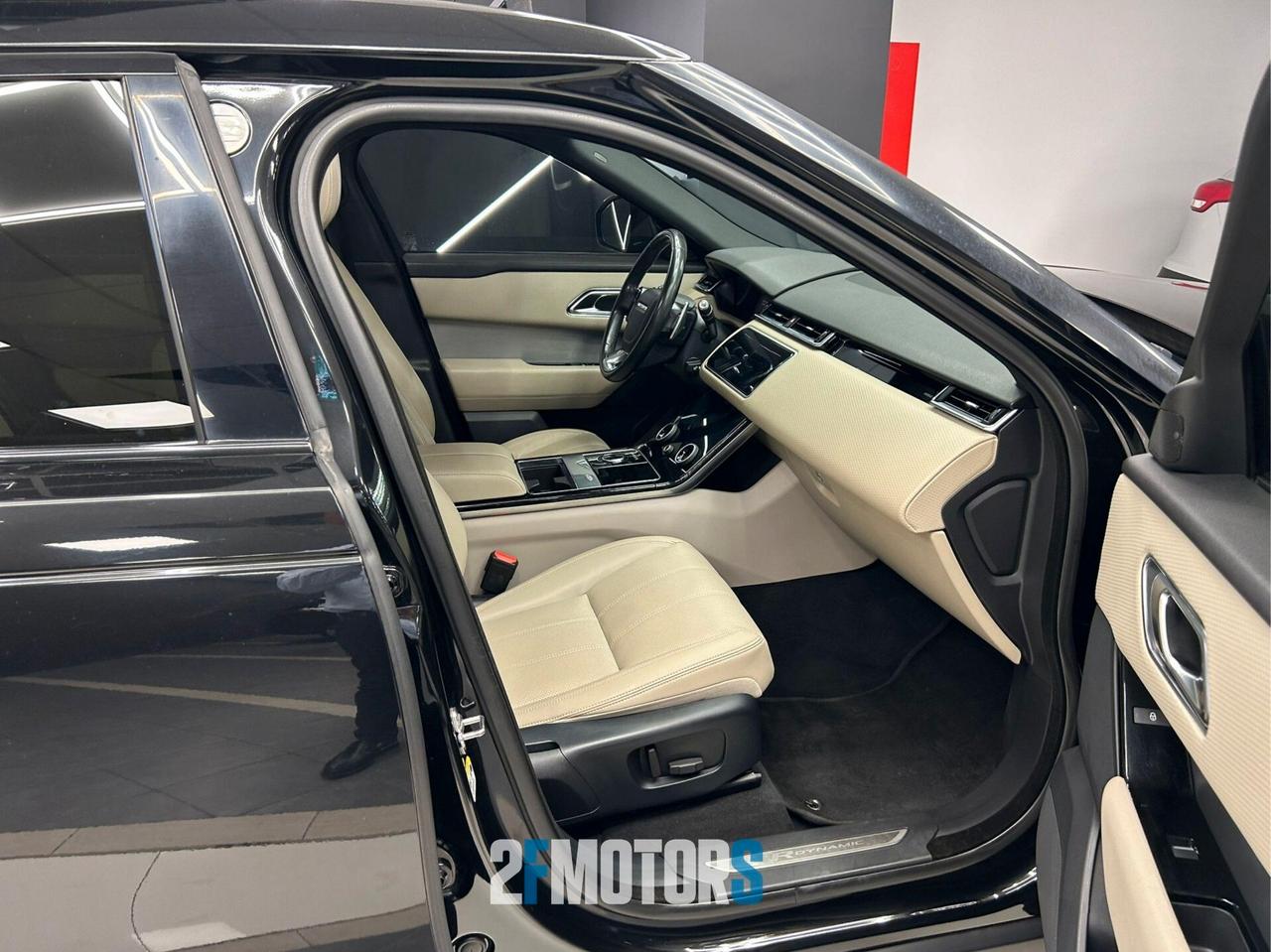 Land Rover Range Rover Velar 2.0D I4 240 CV HSE