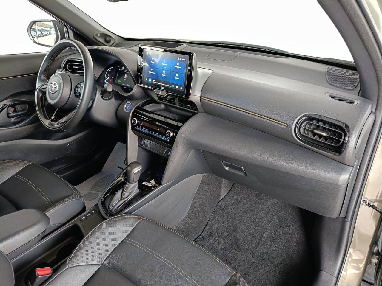 TOYOTA Yaris Cross - Yaris Cross 1.5h Adventure fwd 116cv e-cvt