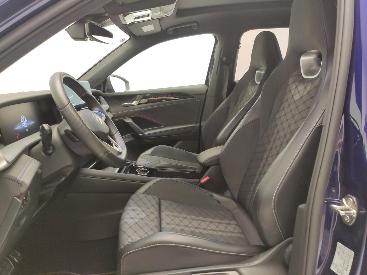 Volkswagen Tayron 1.5 eTSI ACT DSG R-Line Plus