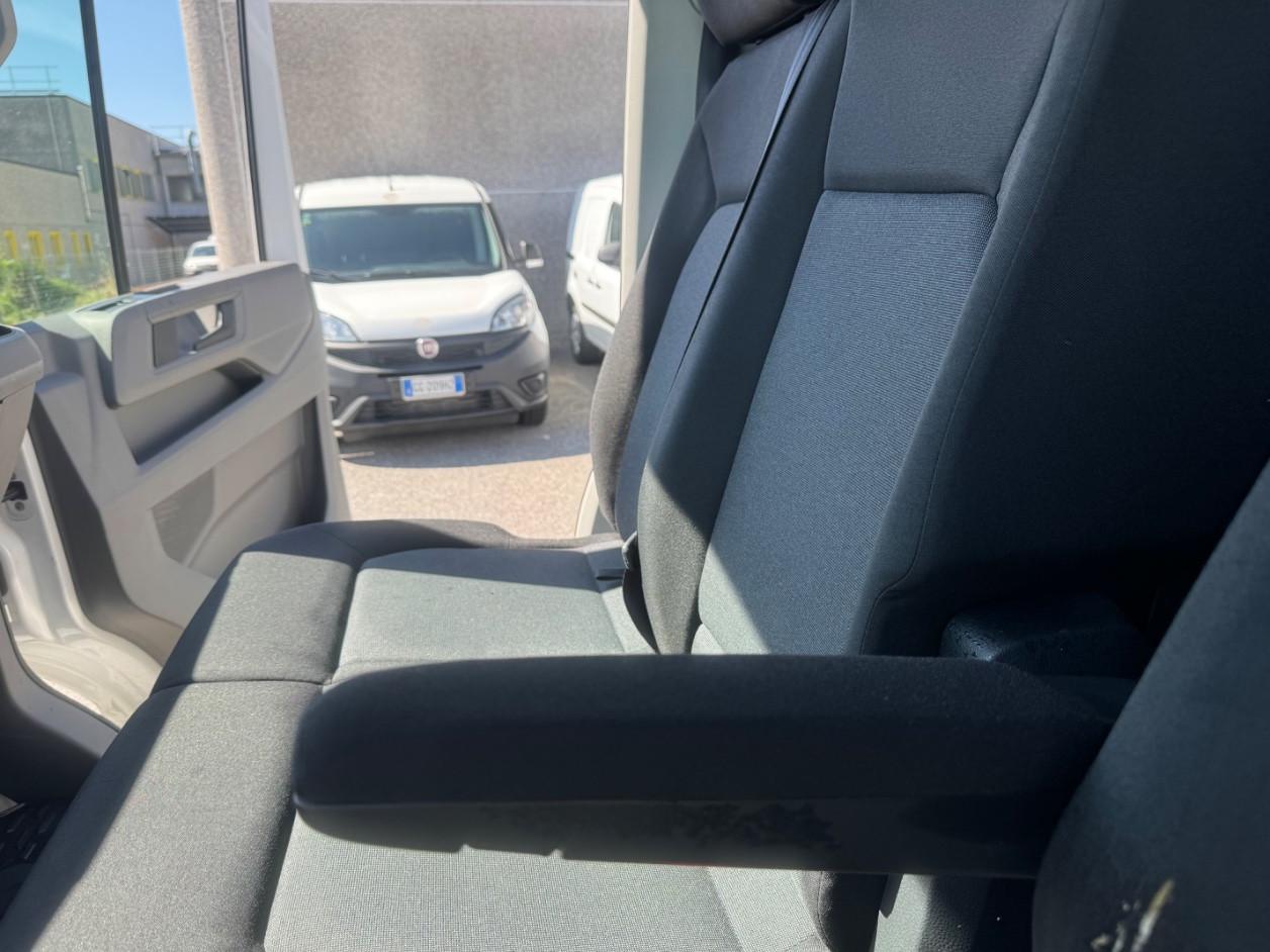 Volkswagen Crafter 35 2.0 TDI 140 CV L3H2-SENSORI ANT/PO-ST-CRUISE