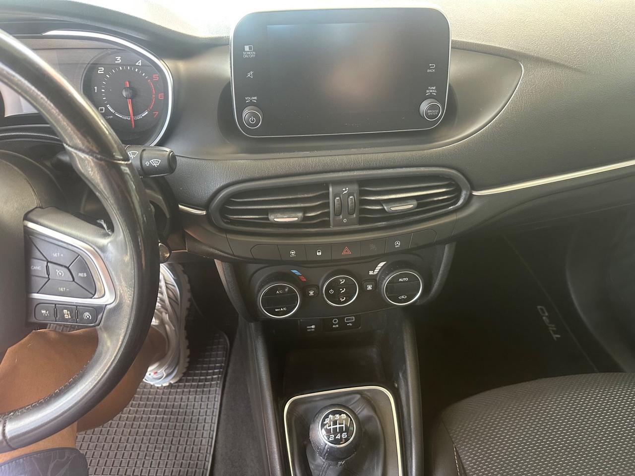 Fiat Tipo 1.6 Mjt S&S SW Lounge