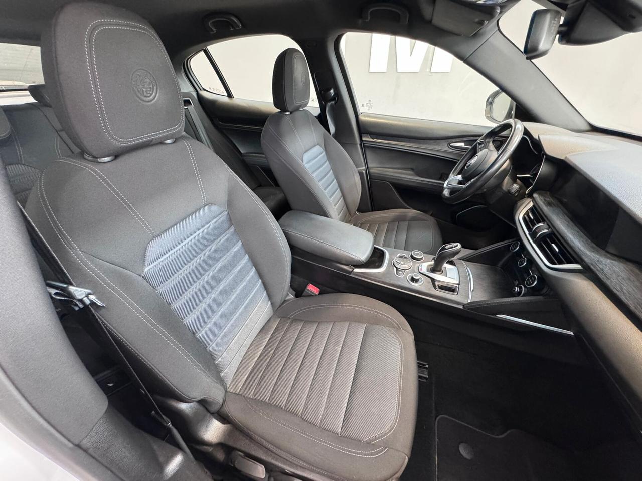 Alfa Romeo Stelvio 2.2 Turbodiesel 160 CV AT8 RWD Business