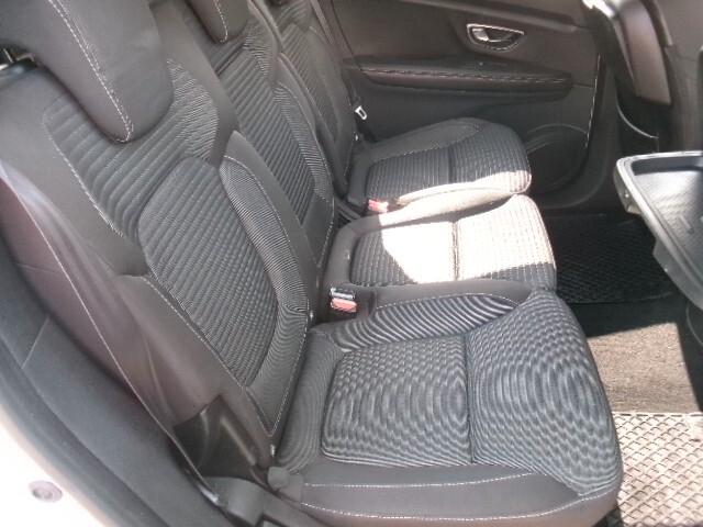Renault Grand Scenic dCi 8V 110 CV EDC Energy Intens