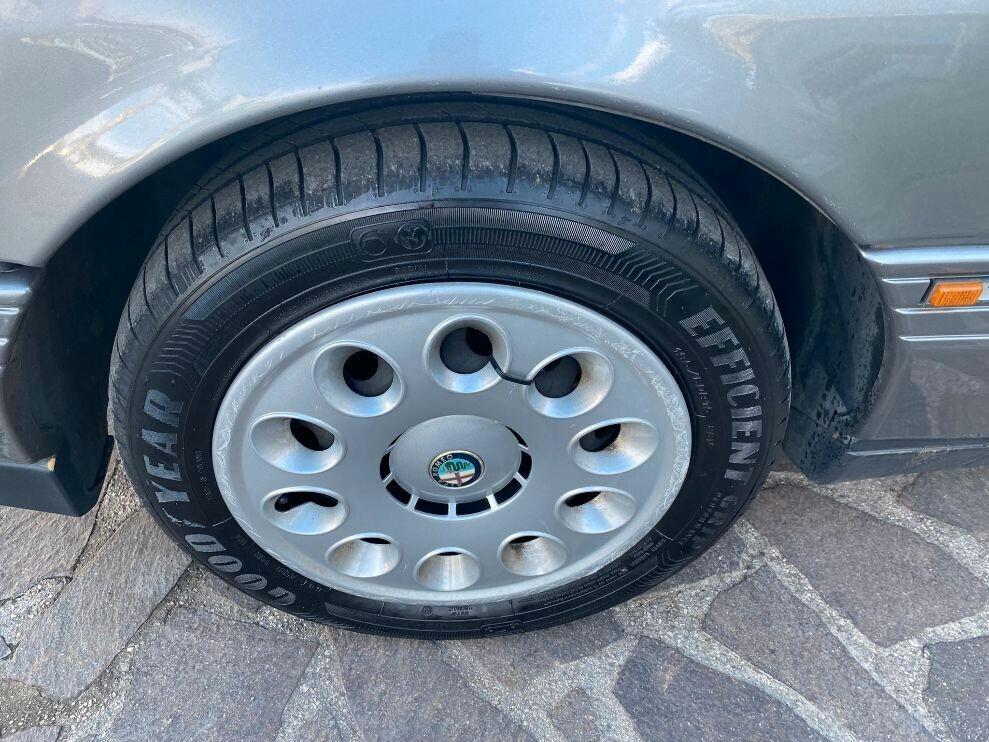 Alfa Romeo 164 2.0i Twin Spark