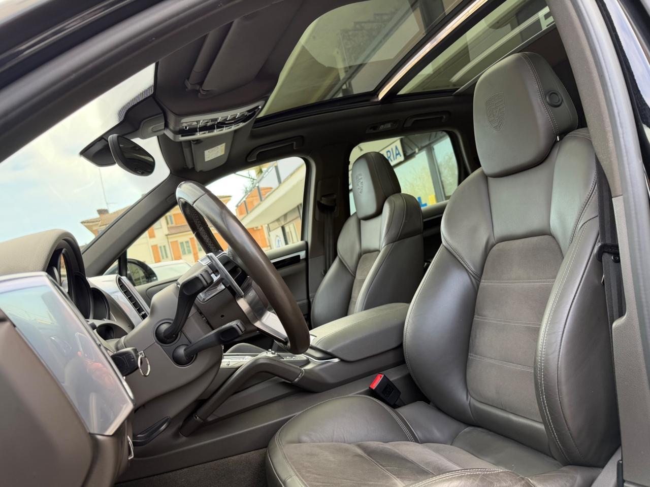 Porsche Cayenne 3.0 Diesel Platinum Edition