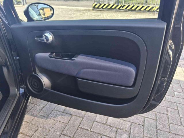 FIAT 500 1.0 Hybrid Total Black