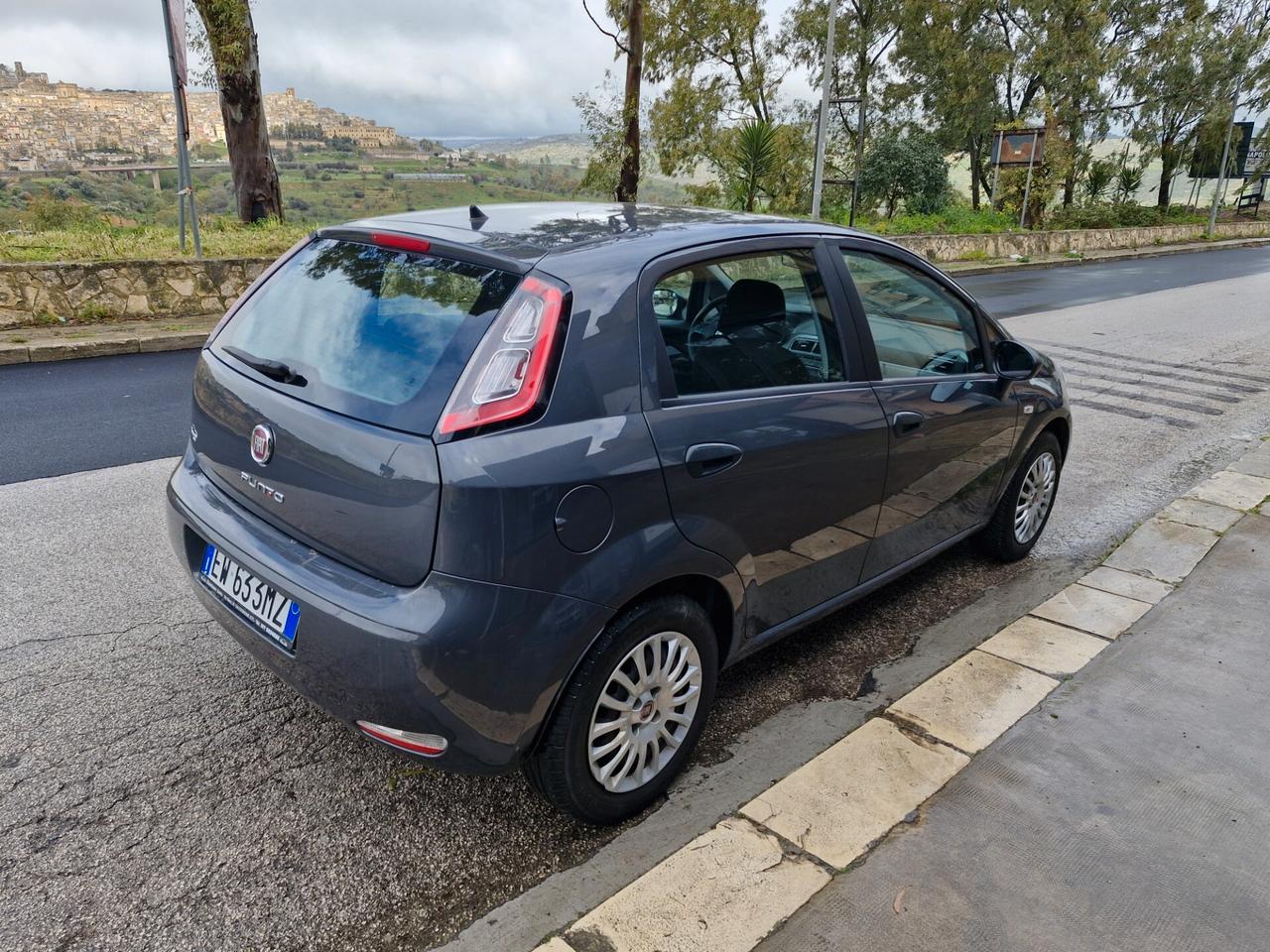 Fiat Punto 1.3 MJT II 75 CV 5 porte Lounge