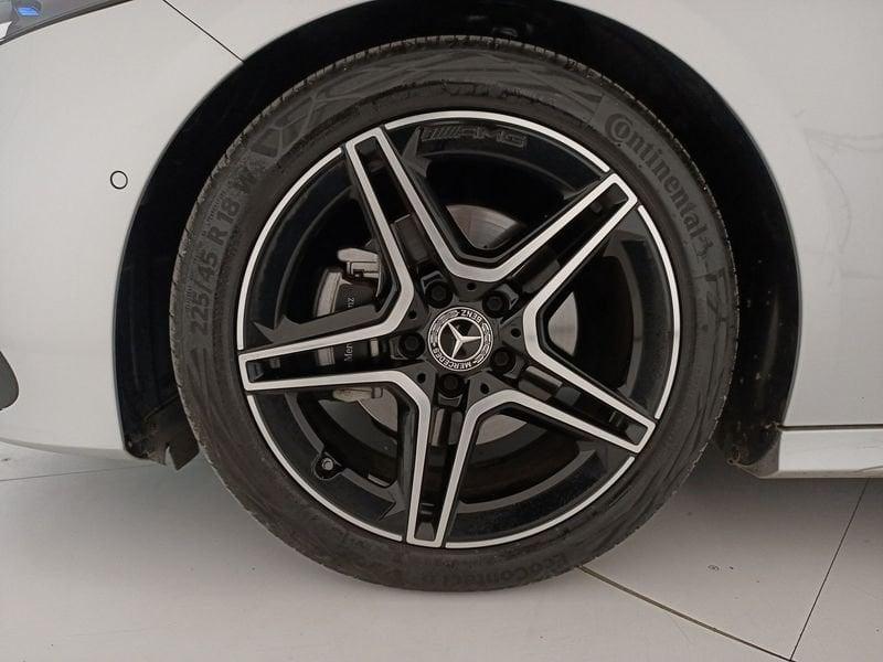 Mercedes-Benz Classe A - W177 2023 A 180 d AMG Line Advanced Plus auto