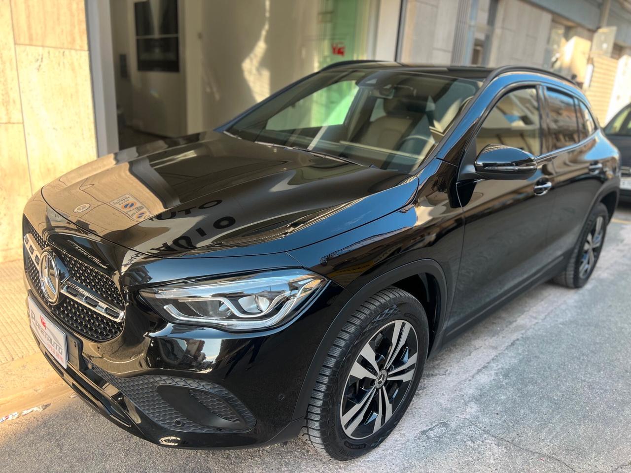 Mercedes-benz GLA 180 d 115cv Sport Plus auto NIGHT VIRTUAL/LED/18; PERFETTA
