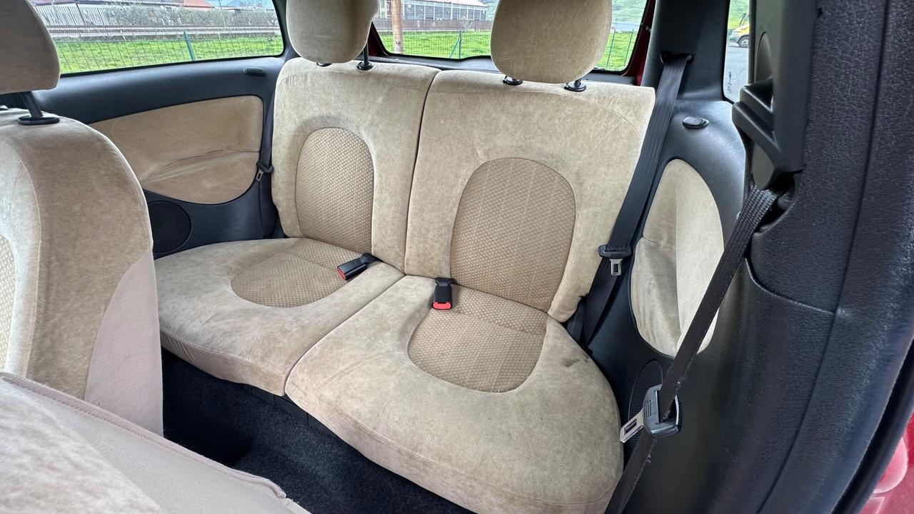 Lancia Ypsilon 1.2 16V Argento