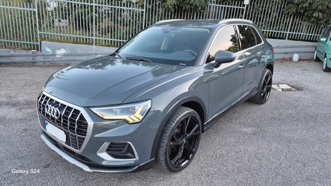 Audi Q3 35 TDI Business Advanced