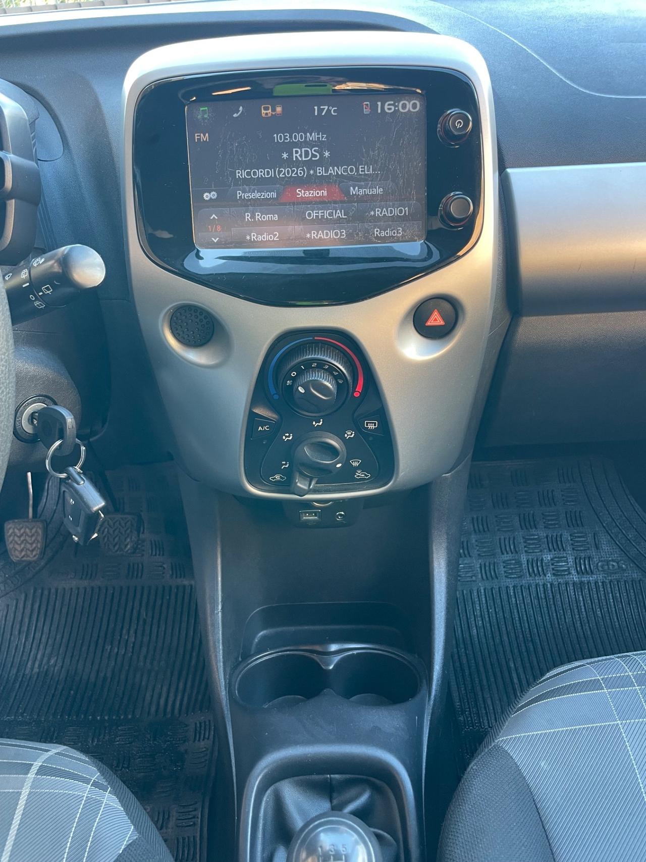 Peugeot 108 VTi 68 5 porte Roland Garros TOP!