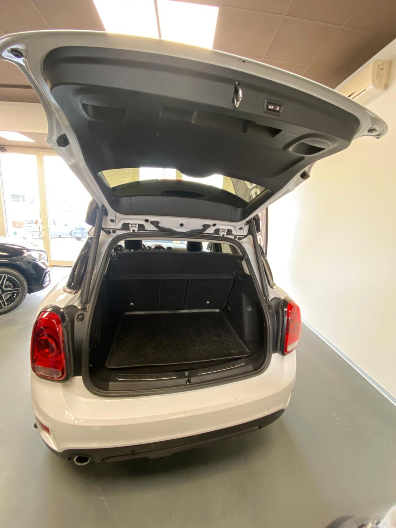 Mini Cooper D Countryman 2.0 Hype