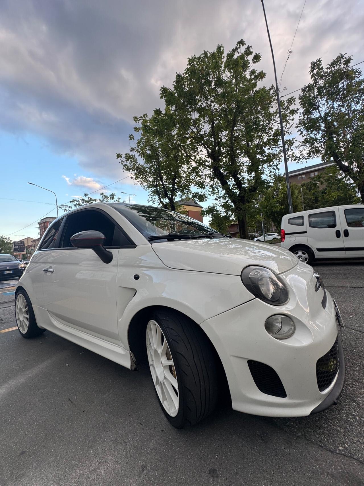 Abarth 500 1.4 160 cv Turbo T-Jet EsseEsse