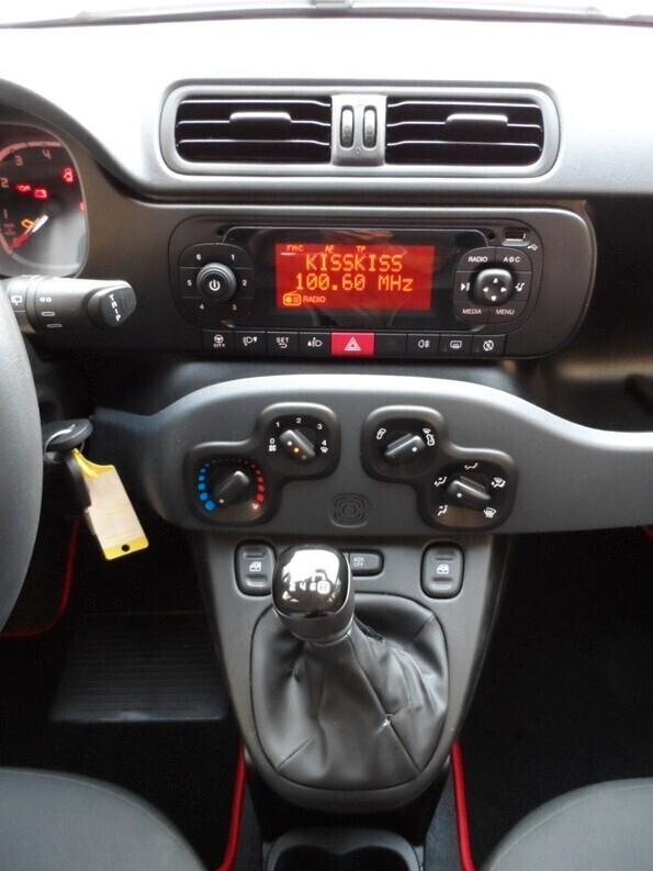Fiat Panda 1.0 FireFly 70 CV Hybrid Easy