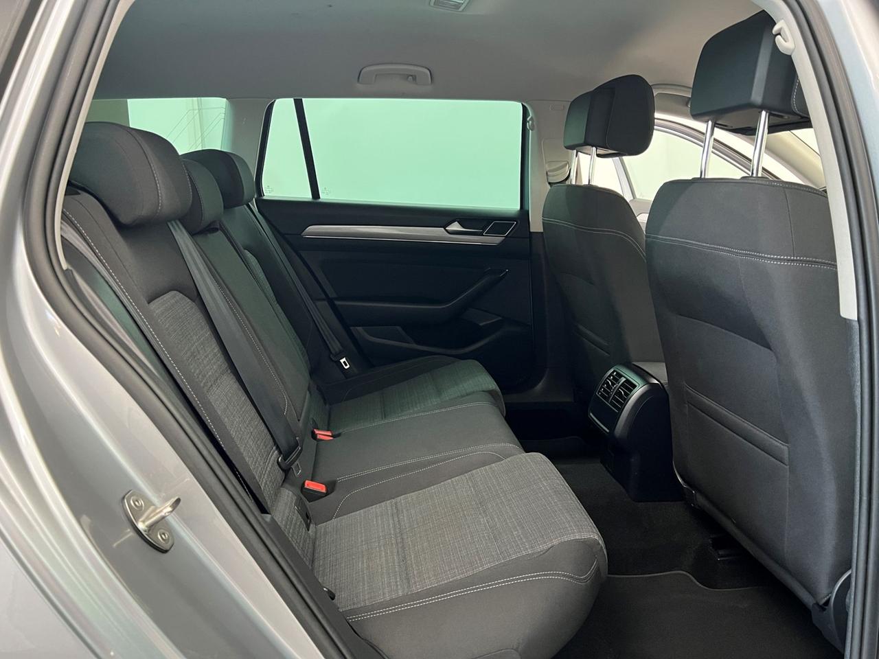 VOLKSWAGEN Passat VIII 2019 Variant Passat Variant 2.0 tdi Business 150cv dsg