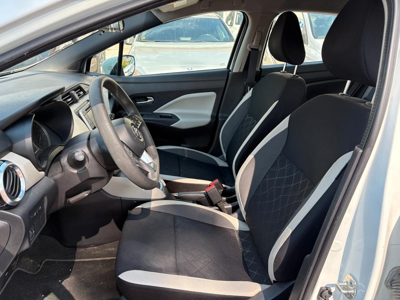Nissan Micra 1.0L 12V 5 porte Business