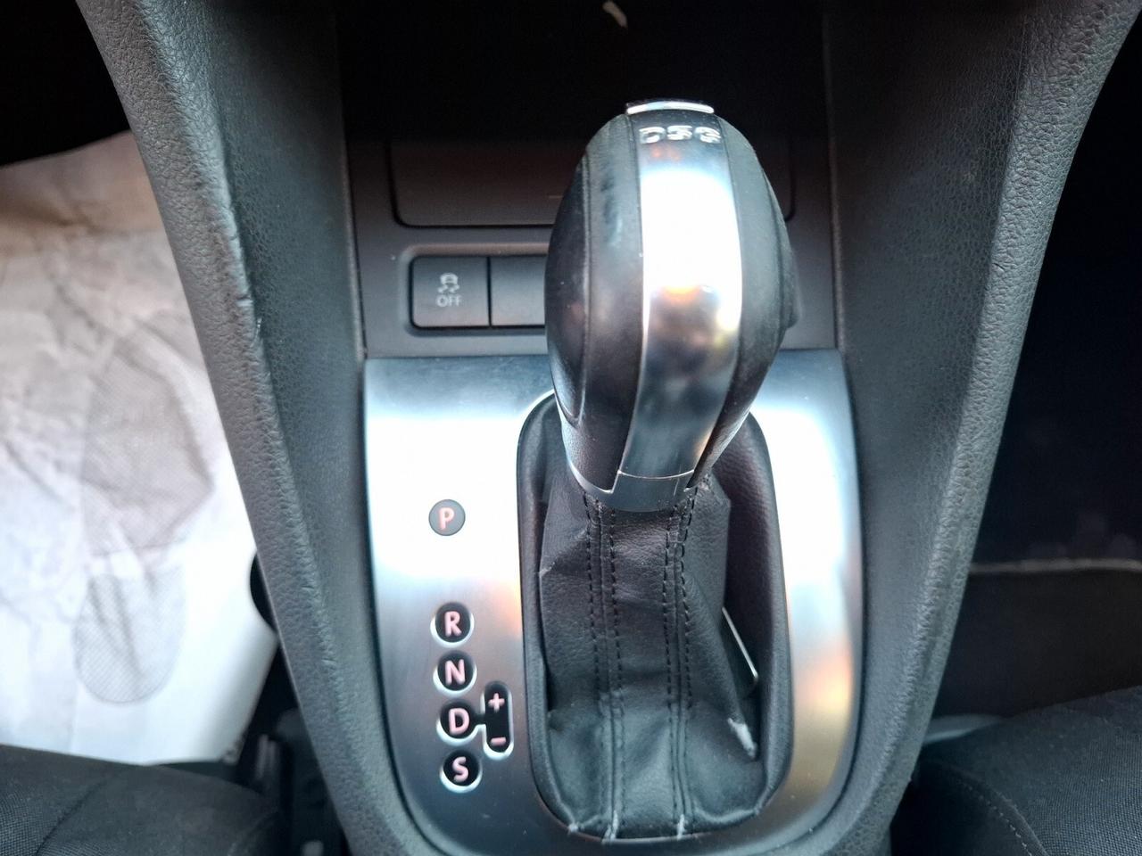 Volkswagen Golf 2.0 TDI 140CV DPF DSG 5p. Highline